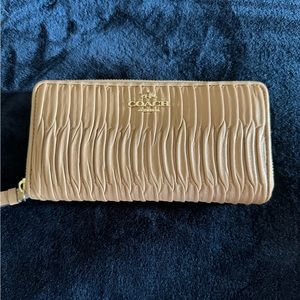Coach wallet